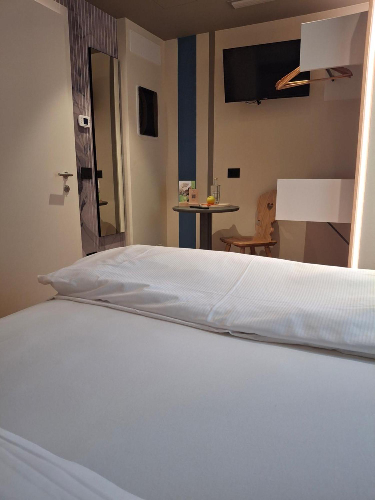 Hotel Dolomiti Saone ティオーネ・ディ・トレント エクステリア 写真